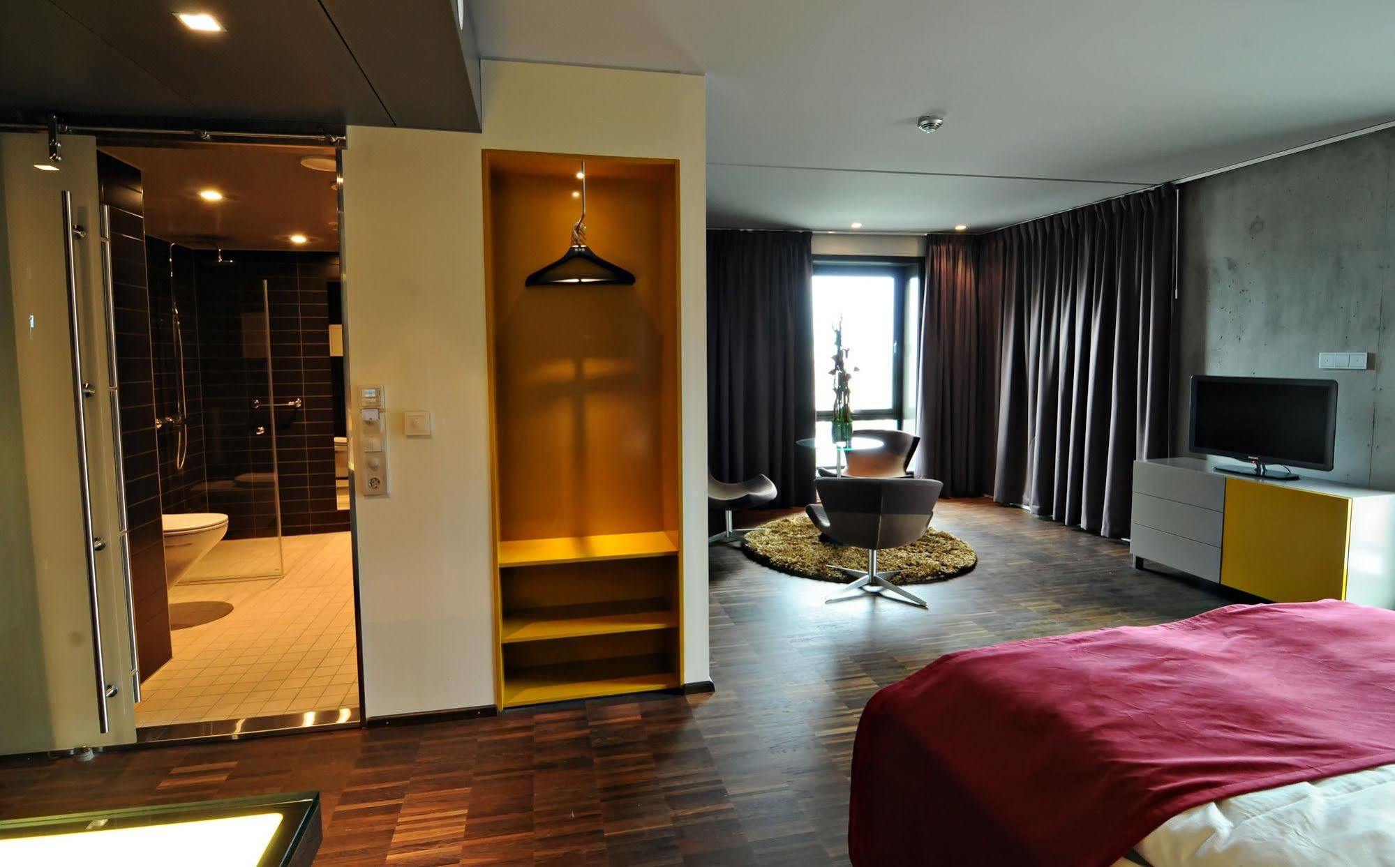 Comfort Hotel Square Stavanger Exterior photo